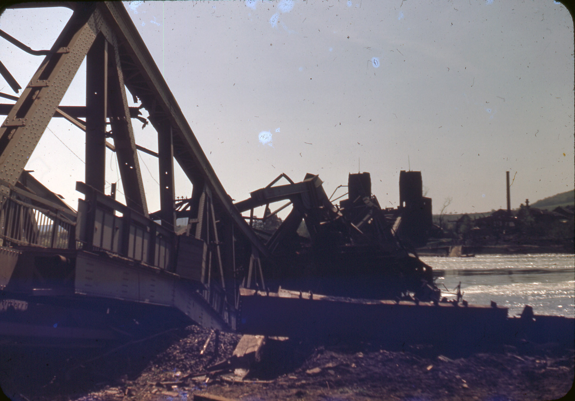 close view of destroyed bridge from one end close view of destroyed bridge from one end